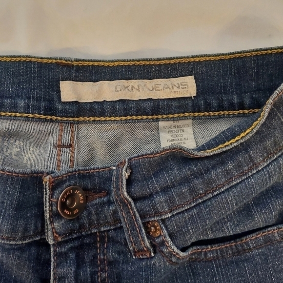 Dkny Jeans Slim Fit - Size: 0/1 - Picture 2 of 8